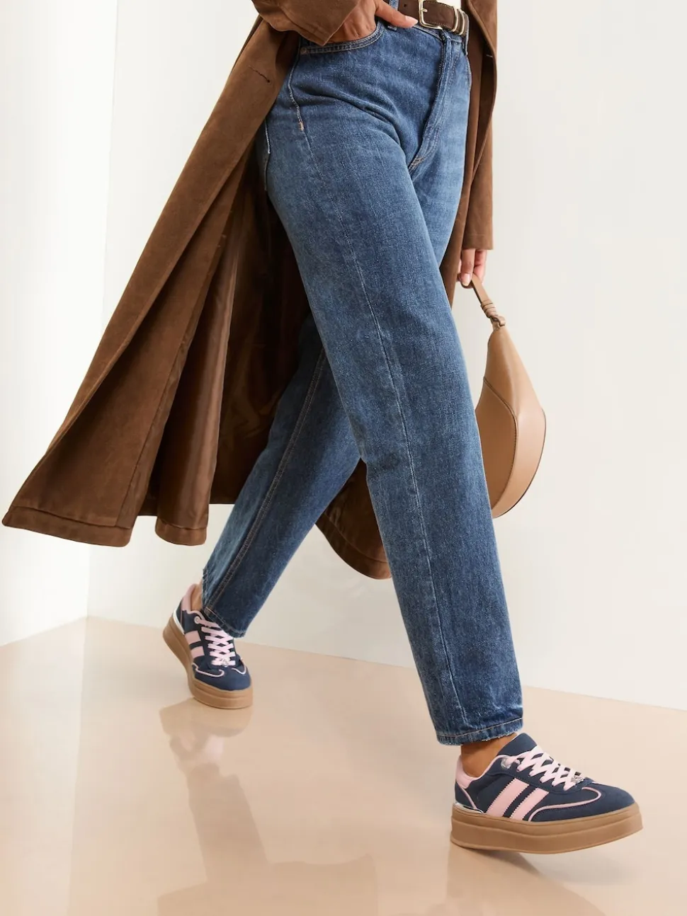 Marineblauw - Lipsy Faux suède sportschoen met dikke zool