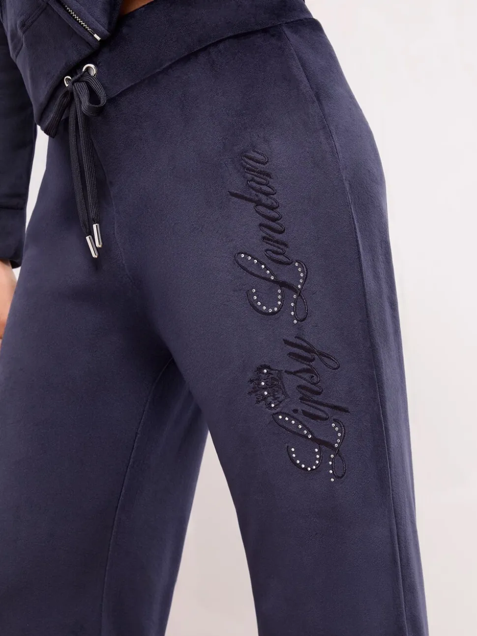 Marineblauw - Lipsy Geborduurde Velours Joggingbroek met Wijde Pijpen en Relaxte Pasvorm