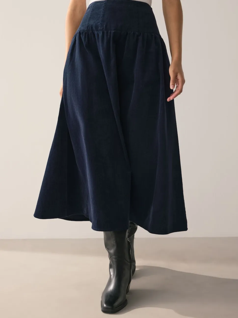Marineblauw - Midi rok van corduroy met verlaagde taille