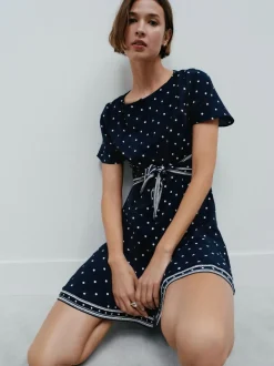 Marineblauw blauw gestippeld - Mini-jurk met strikceintuur