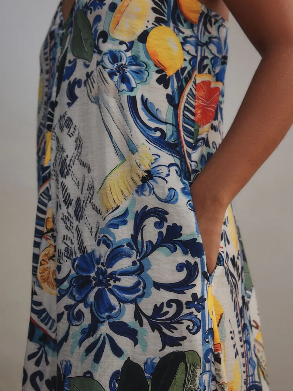 Marineblauw met bloemenprint - Fruit Print Volume Maxi Dress