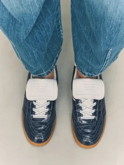 Marineblauw met krokodilleneffect - Forever Comfort® Fold Over Lace-Up Trainers
