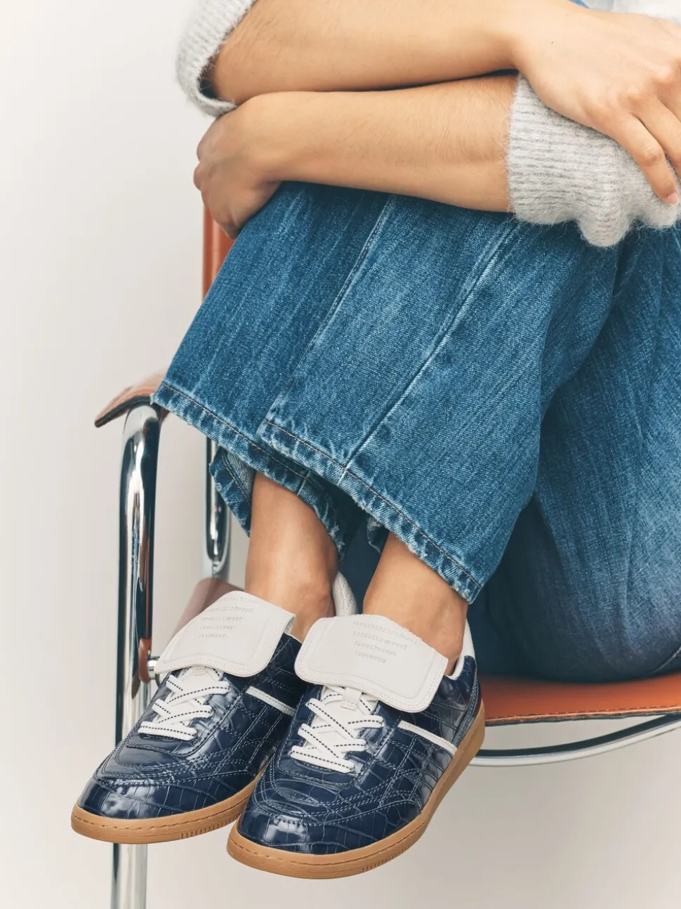 Marineblauw met krokodilleneffect - Forever Comfort® Fold Over Lace-Up Trainers