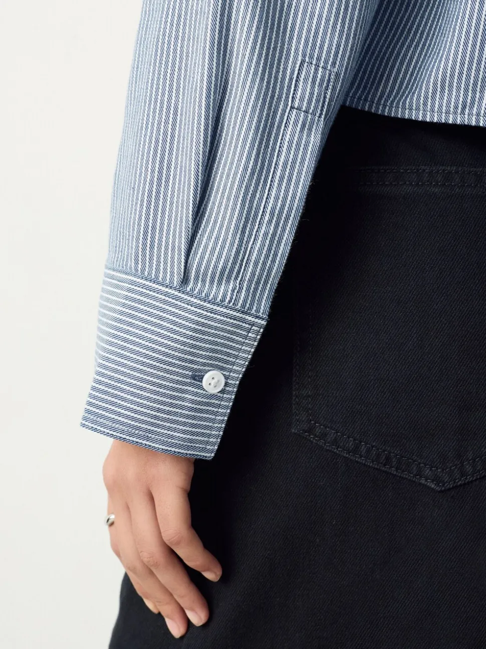 Marineblauwe/witte strepen - Casual Long Sleeve Cropped Shirt with Pocket Embroidery