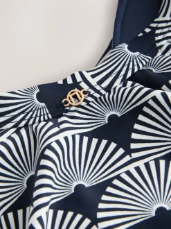 Marineblauw/wit met waaierprint - Vormgevend badpak met buikcorrectie
