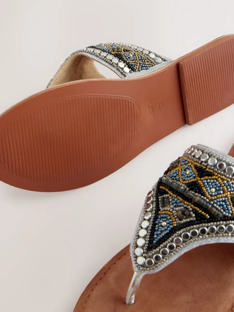 Metallic - Teenslipsandalen met grove kralen