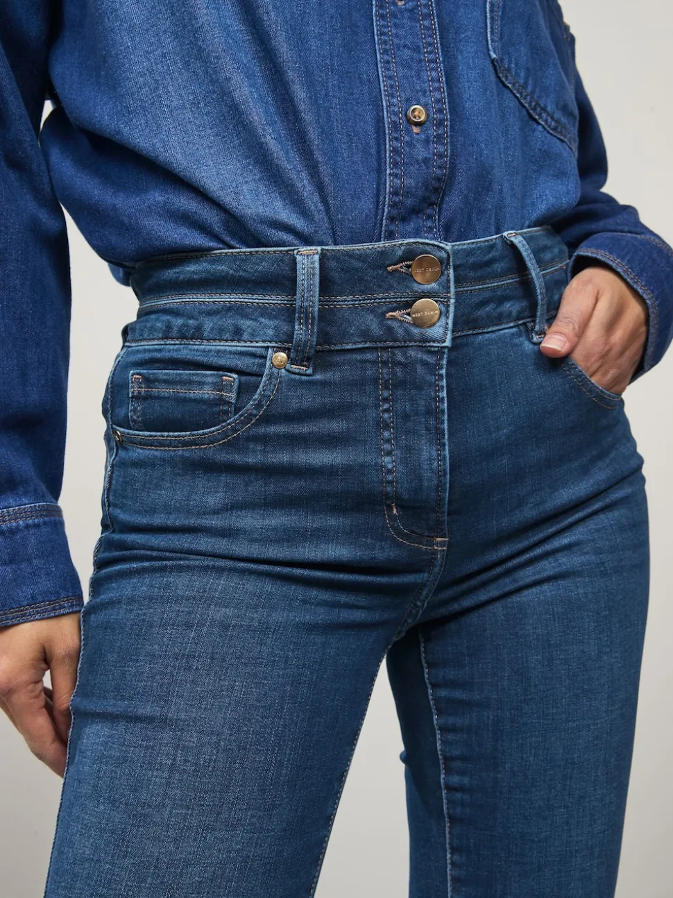 Middenblauw denim - Lift, slim en shape jeans met bootcut