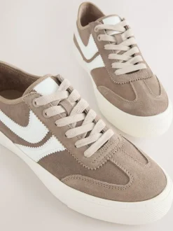 Mokkabruin - Forever Comfort® Suede Side Stripe Skater Lace Up Trainers