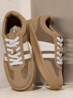 Mokkabruin - Friends Like These Lace Up Retro Gumsole Sports Trainers