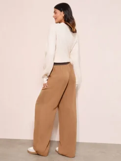 Mokkakleurige streep - Friends Like These Elasticated Waist Trousers