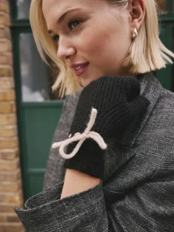 Monochroom - 3D Bows Knitted Gloves 1 Pack