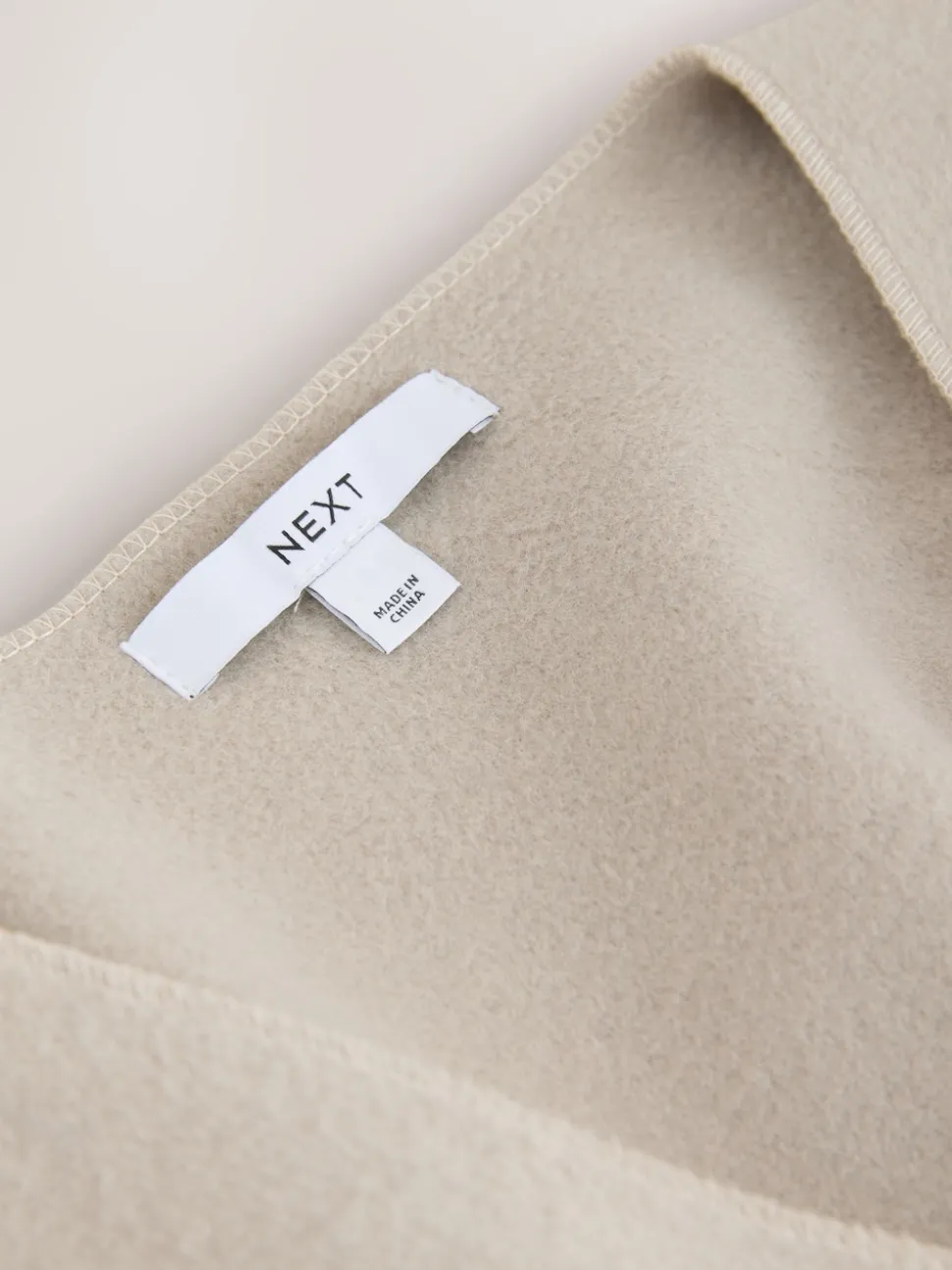 Moutkleurig - Wrap Front Cape Poncho