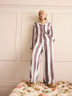 Naturel met strepen - Pyjama's met knoopsluiting