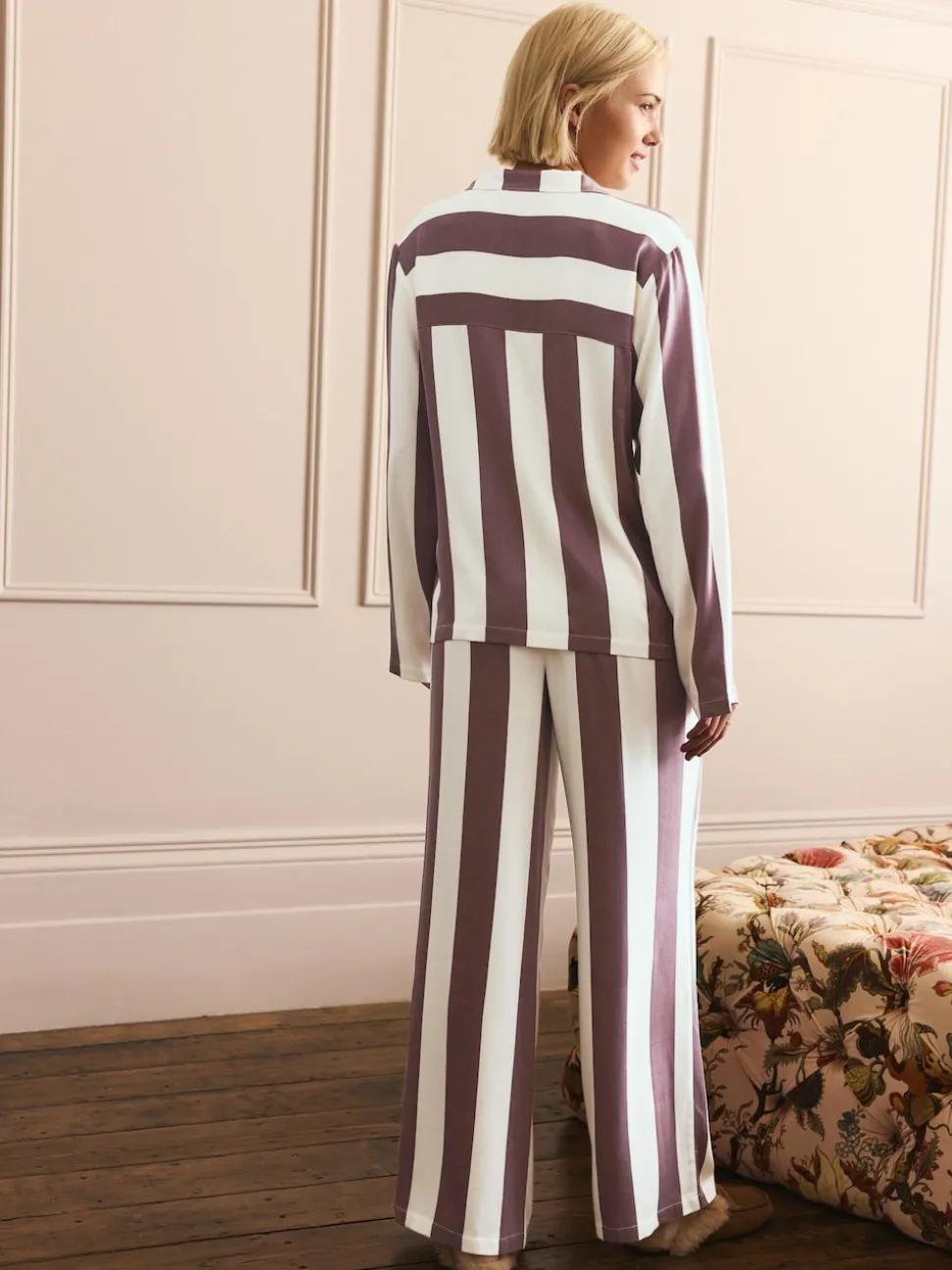Naturel met strepen - Pyjama's met knoopsluiting