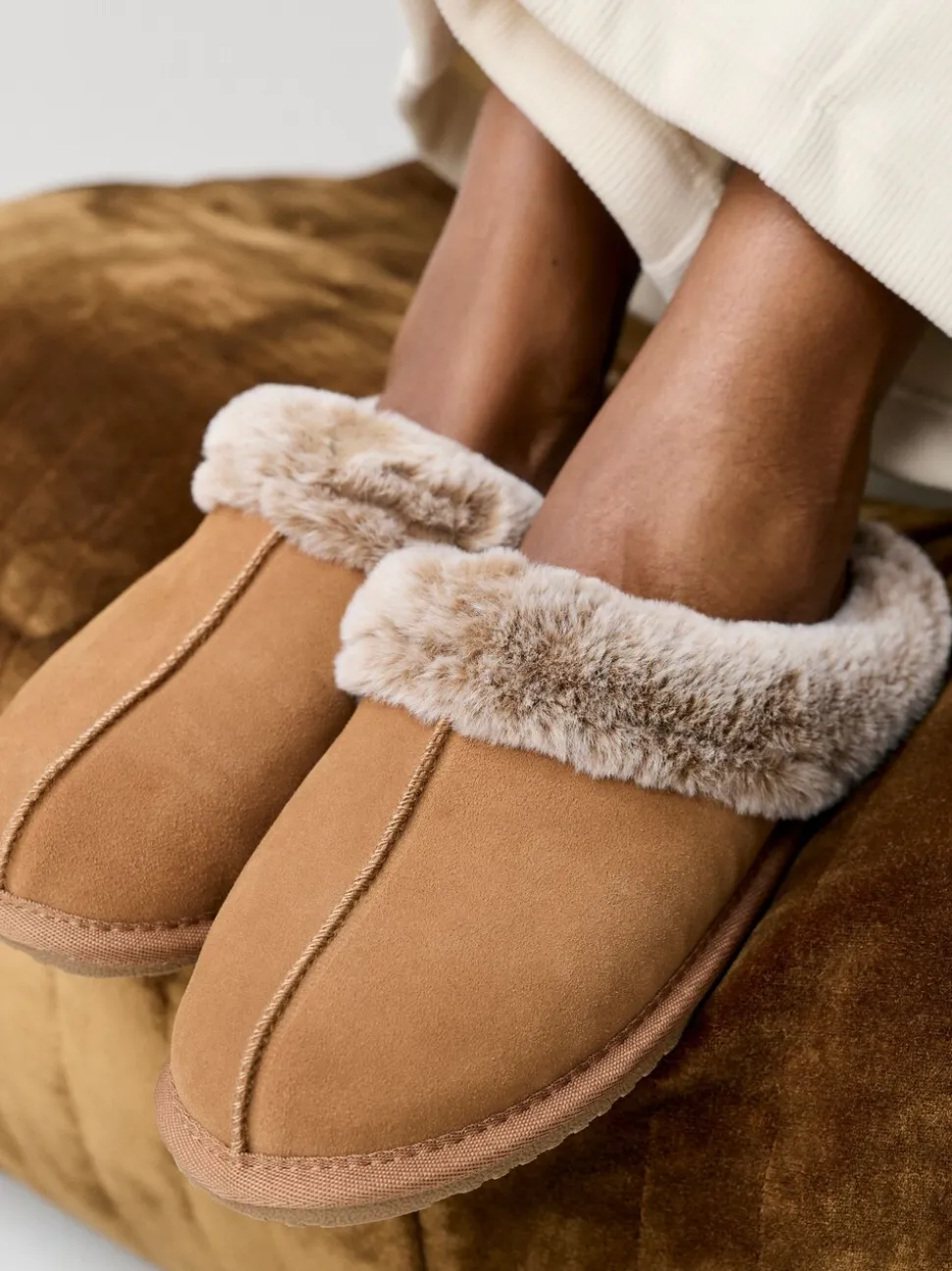 Natuurlijk - Hush Puppies Amara winterpantoffels met imitatiebontvoering