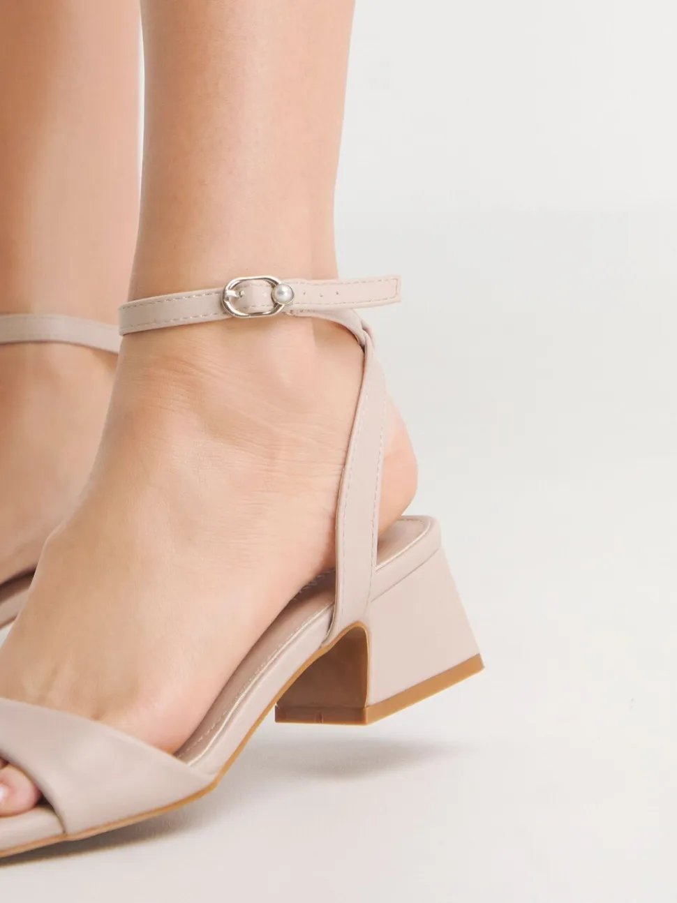 Natuurlijk - Simply Be Barely There on Low Block Heels in Extra Wide Fit