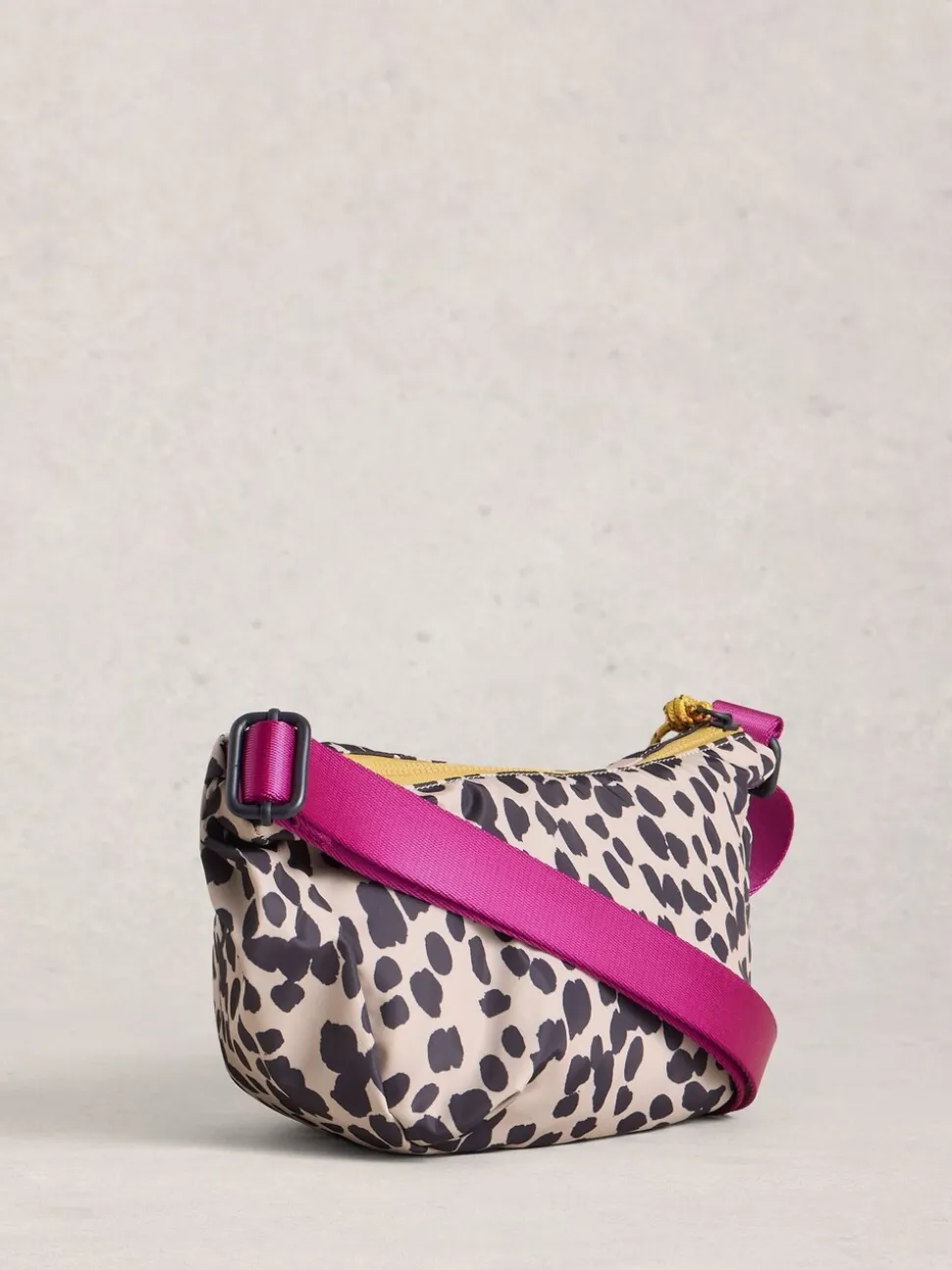 Natuurlijk - White Stuff Meadow Sling Bag