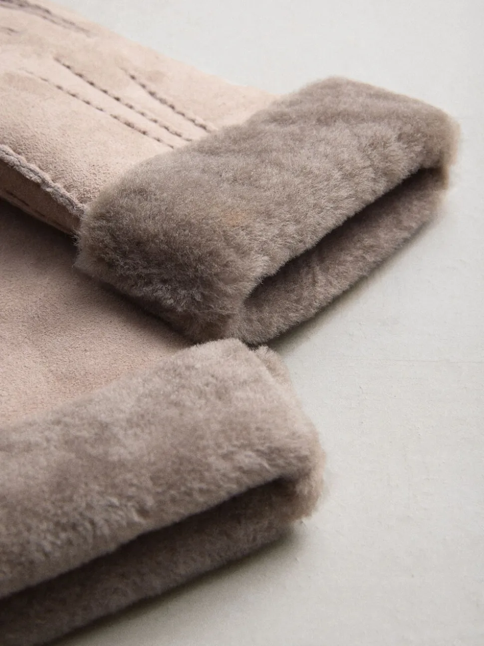 Nertsgrijs/bruin - N. Premium leren handschoenen van schapenvacht