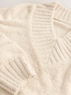 Neutraal - Cosy V-Neck Long Sleeve Teddy Bear Jumper