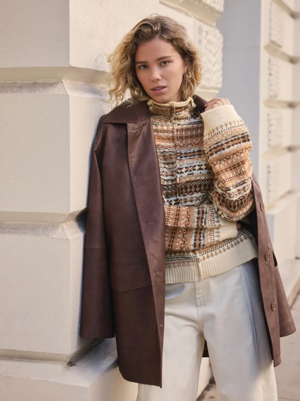 Neutraal - Stand Neck Fairisle Pattern Stitch Knitted Jumper