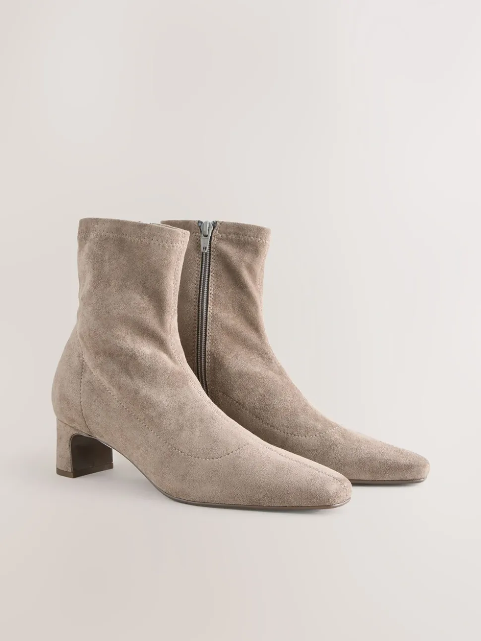 Neutraal taupe - Chisel Toe Block Heel Sock Boots