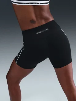Nike One 5 Inch Seamless Front Shorts