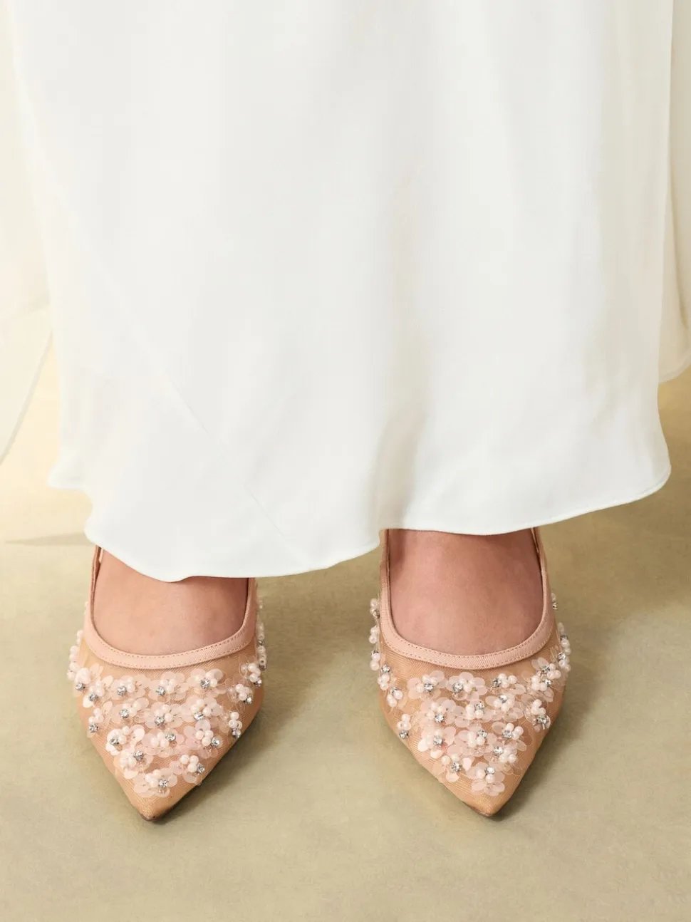 Nude Embellished - Forever Comfort® Spitse Mesh Slingback Hakken