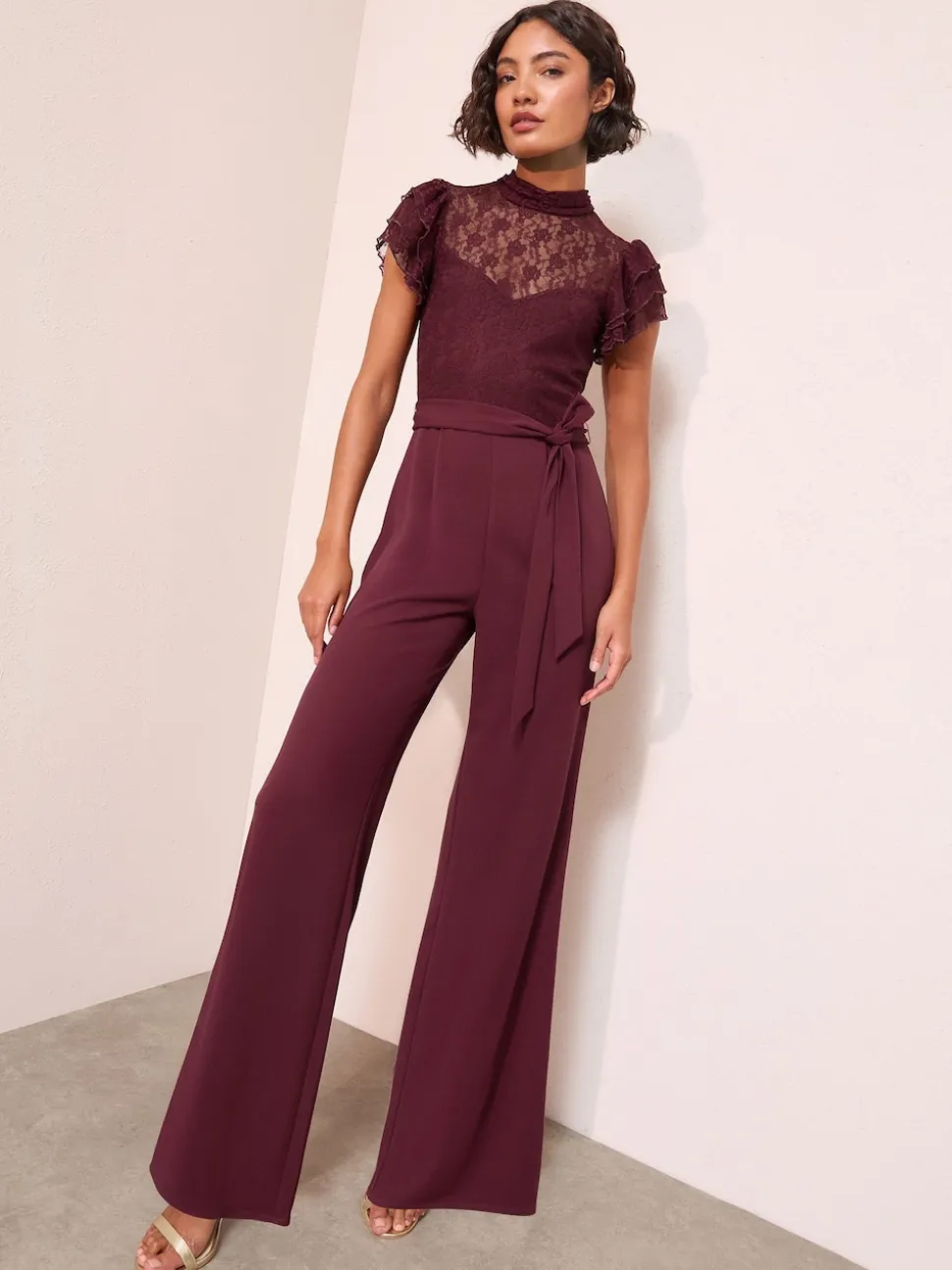Paars - Friends Like These jumpsuit van kant en scubamix met ruches aan de mouwen