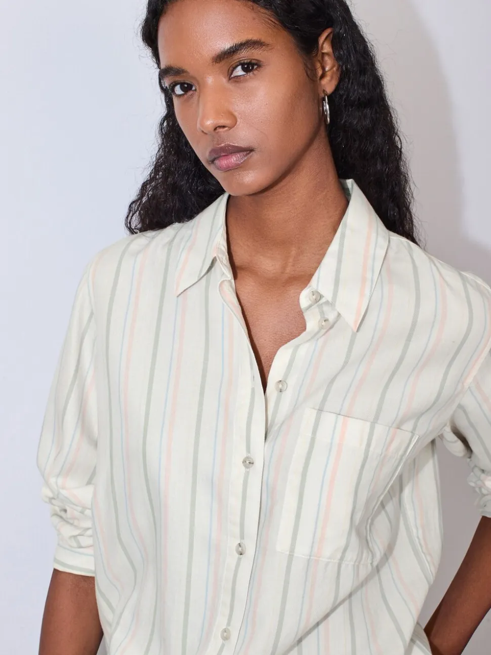 Pastel gestreept - Ruimvallend 100% katoenen button-down casual overhemd met lange mouwen