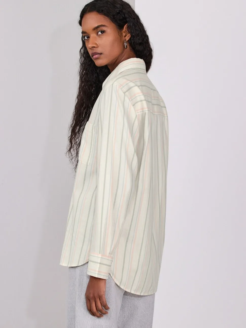 Pastel gestreept - Ruimvallend 100% katoenen button-down casual overhemd met lange mouwen