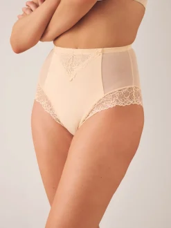 Pastelroze nude - Vormende slip met stevige buikcorrectie