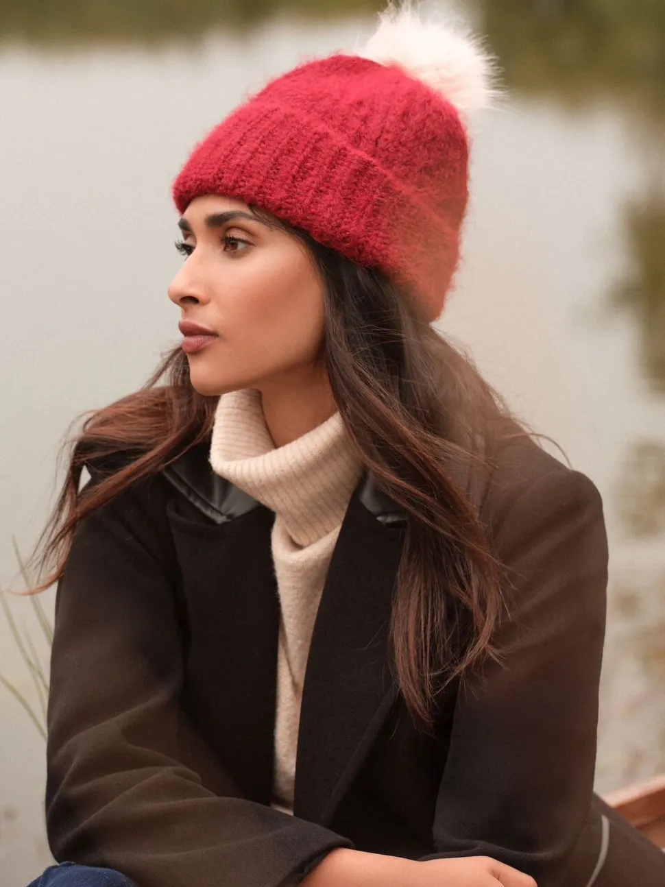 Red and Pink Constrast - Love & Roses Cosy Pom Hat