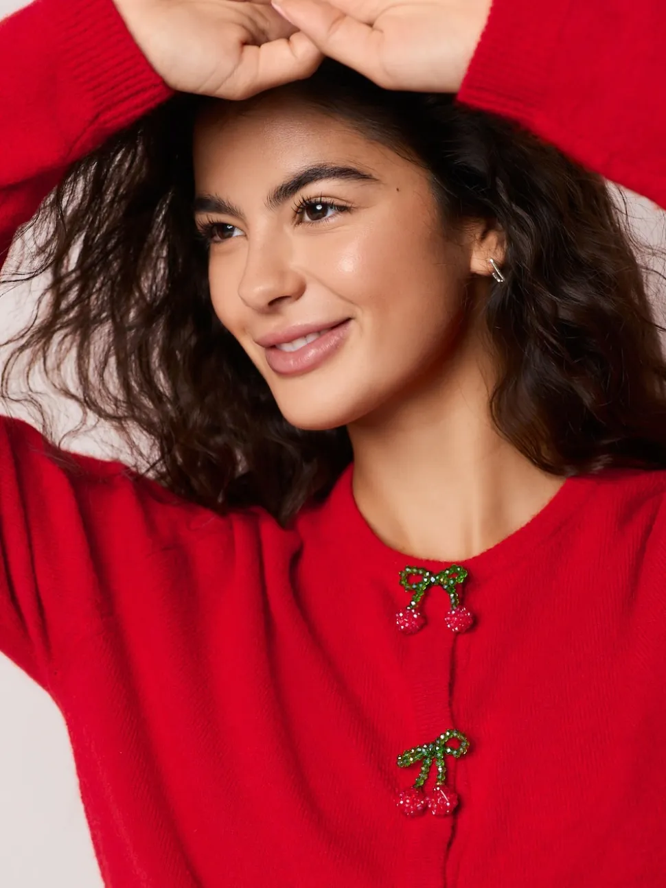 Red Cherry Buttons - Gebreid vest met ronde hals