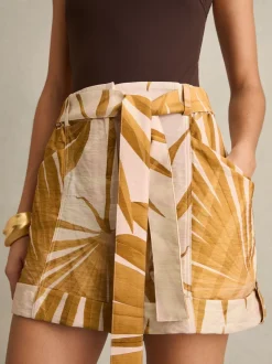 Reiss Avril Palm Print shorts met riem