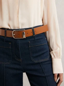 Reiss Iyla leren riem met halve gesp