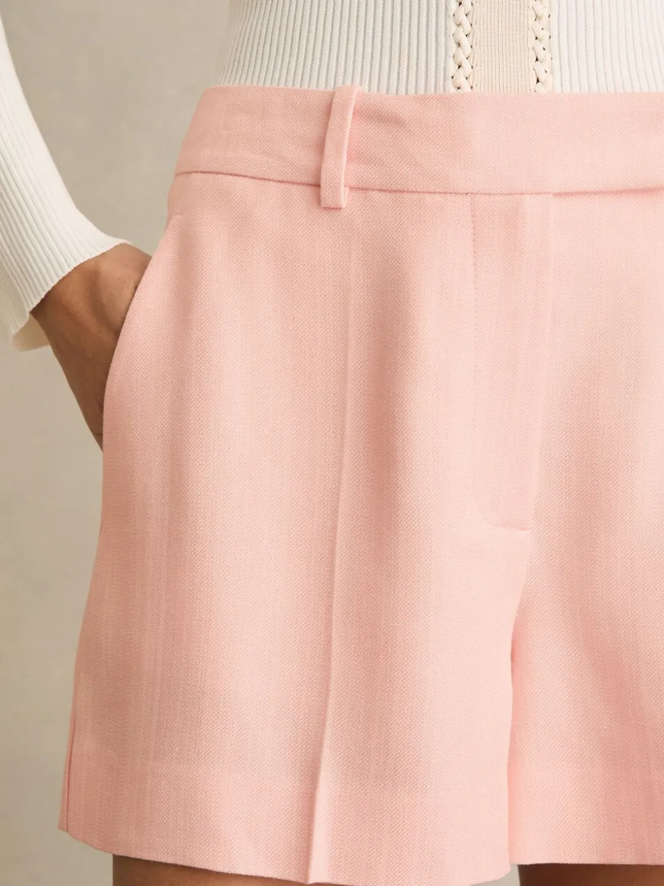 Reiss Magda Tailored shorts met halfhoge taille