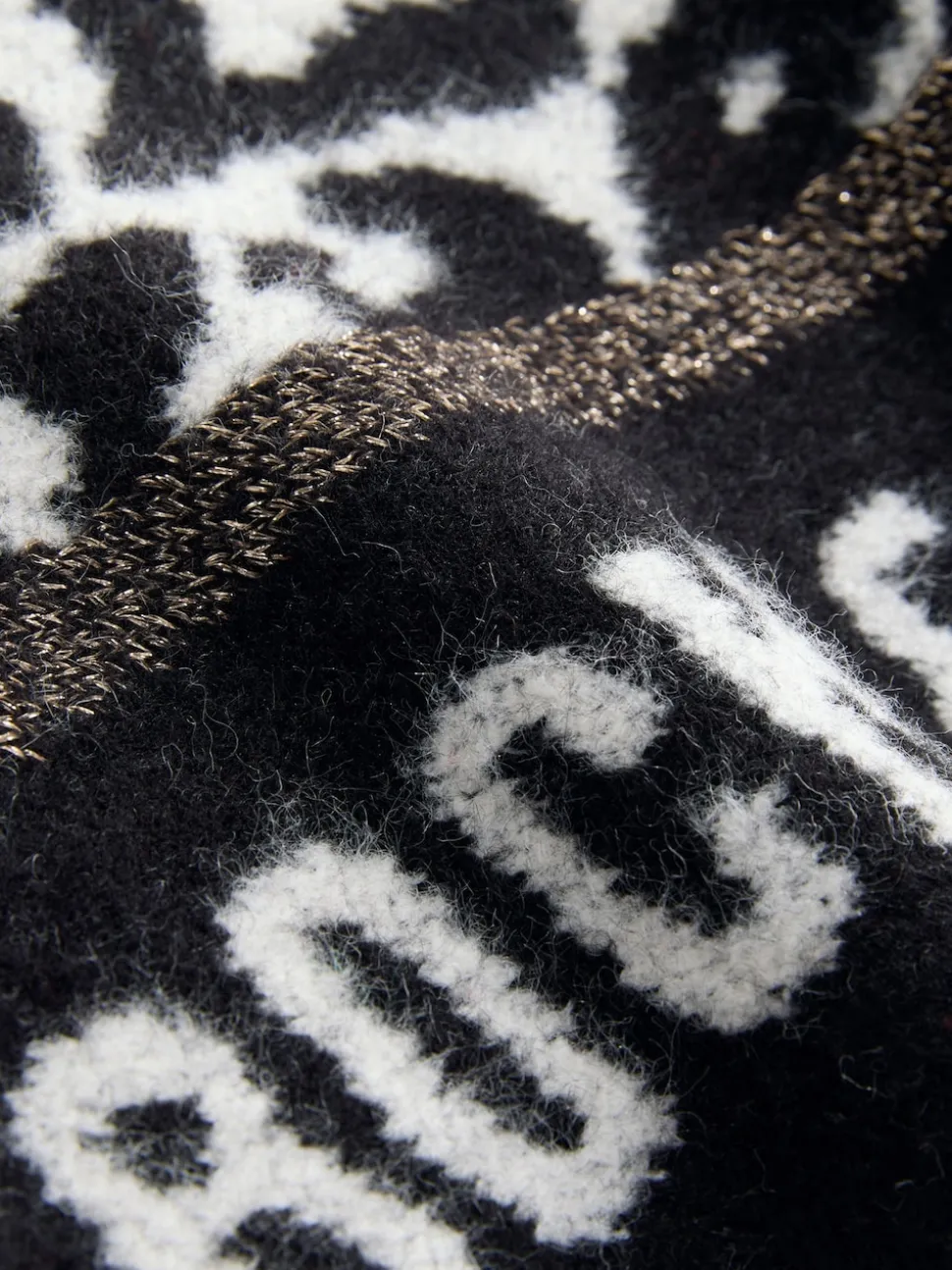 Rockett St George Triangle Cosy Scarf