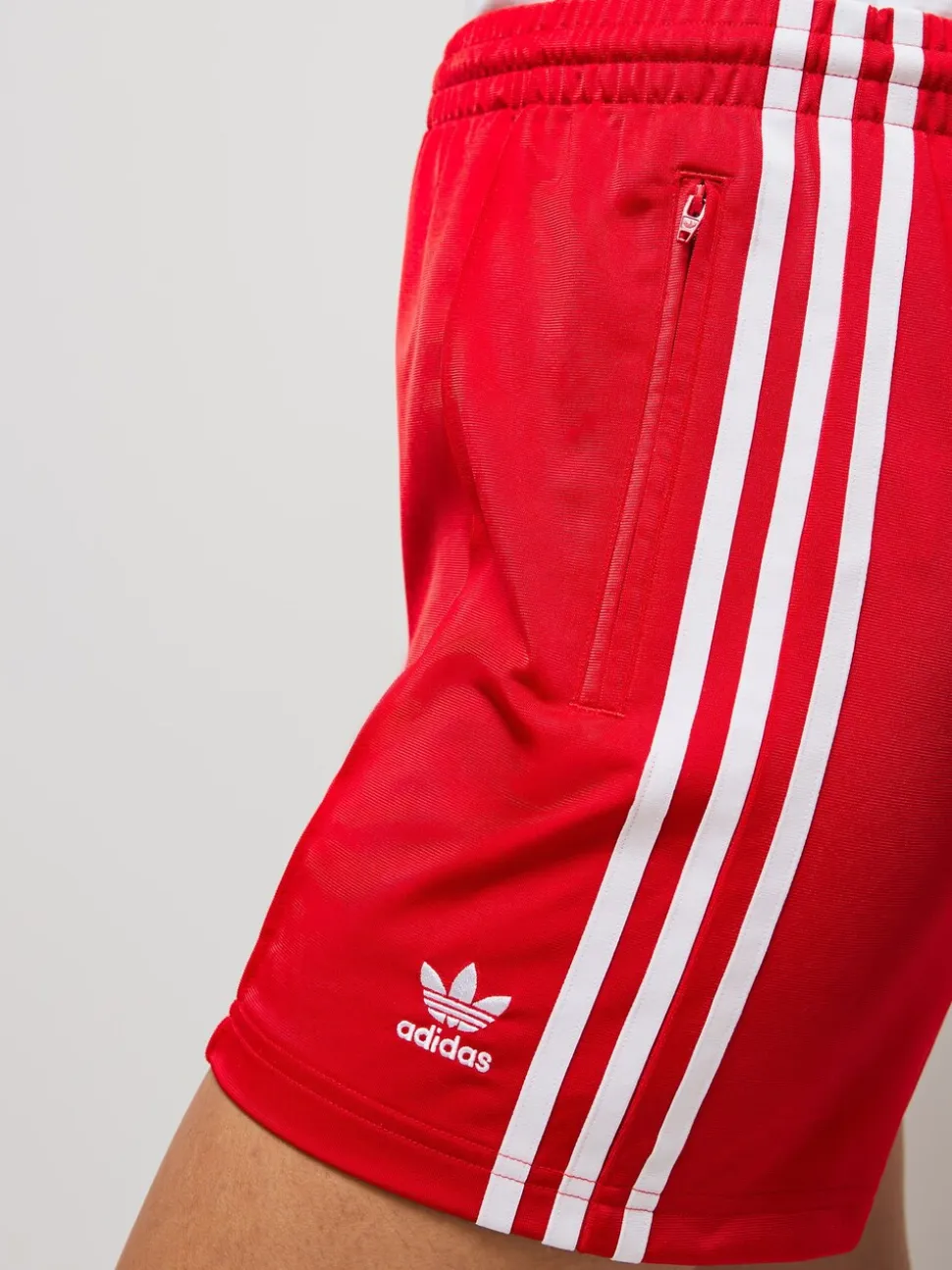 Rood - Adidas Original Firebird shorts