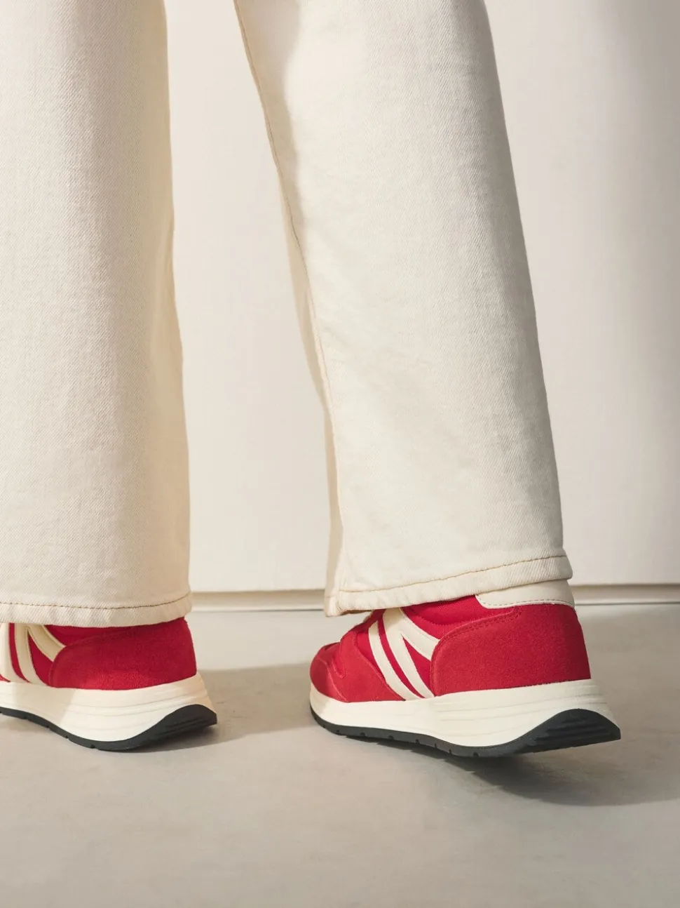 Rood - Forever Comfort® Leather Jogger Lace Up Trainers