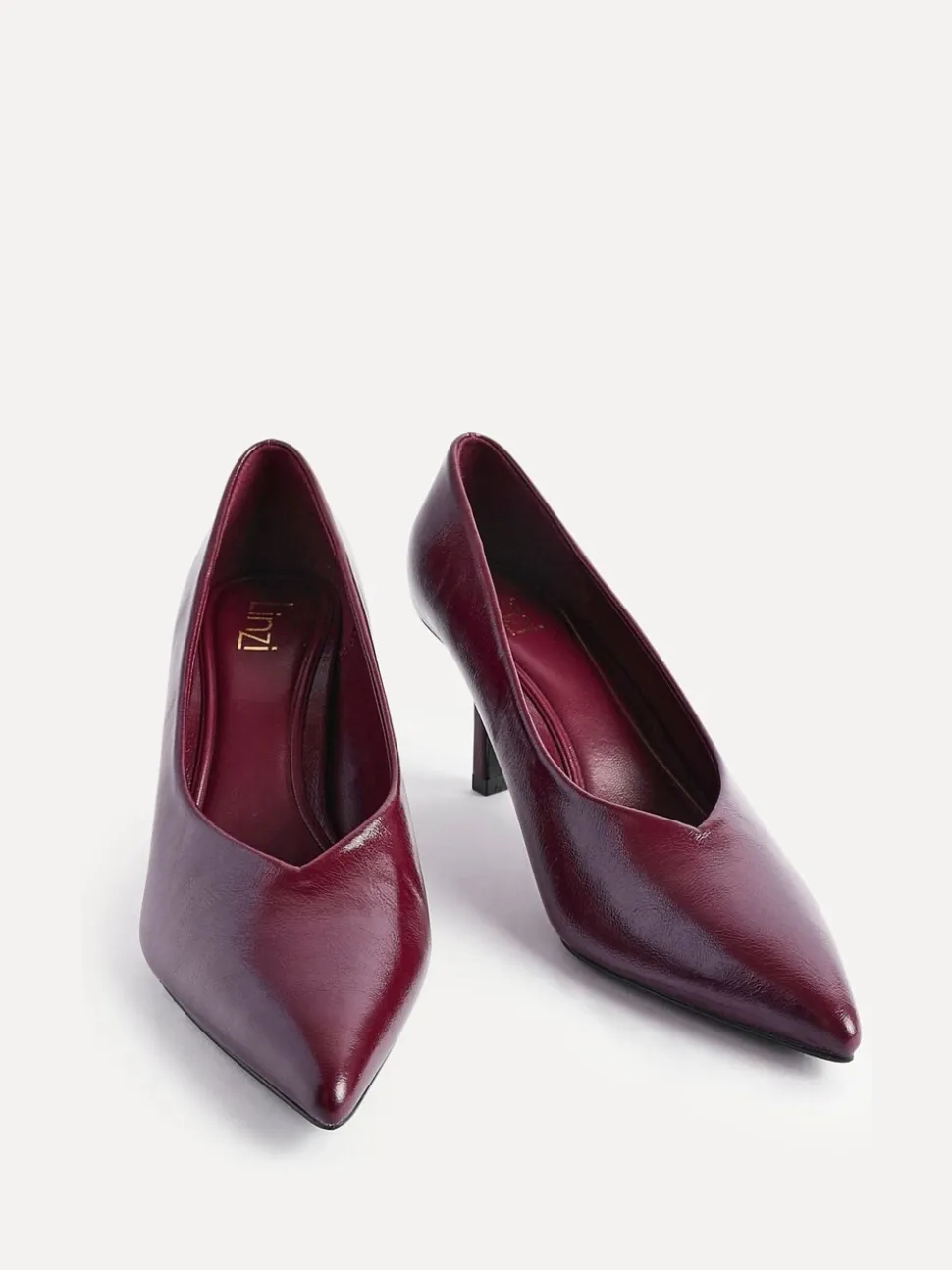 Rood - Linzi Bellamy V-Shaped Closed Toe Court Heels