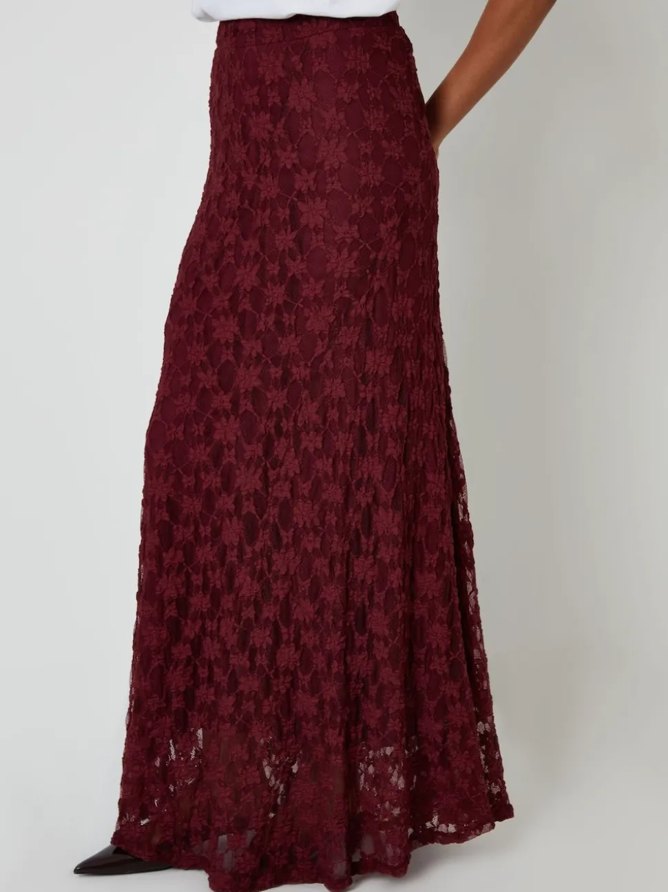 Rood - Threadbare Pull On Lace Maxi Skirt