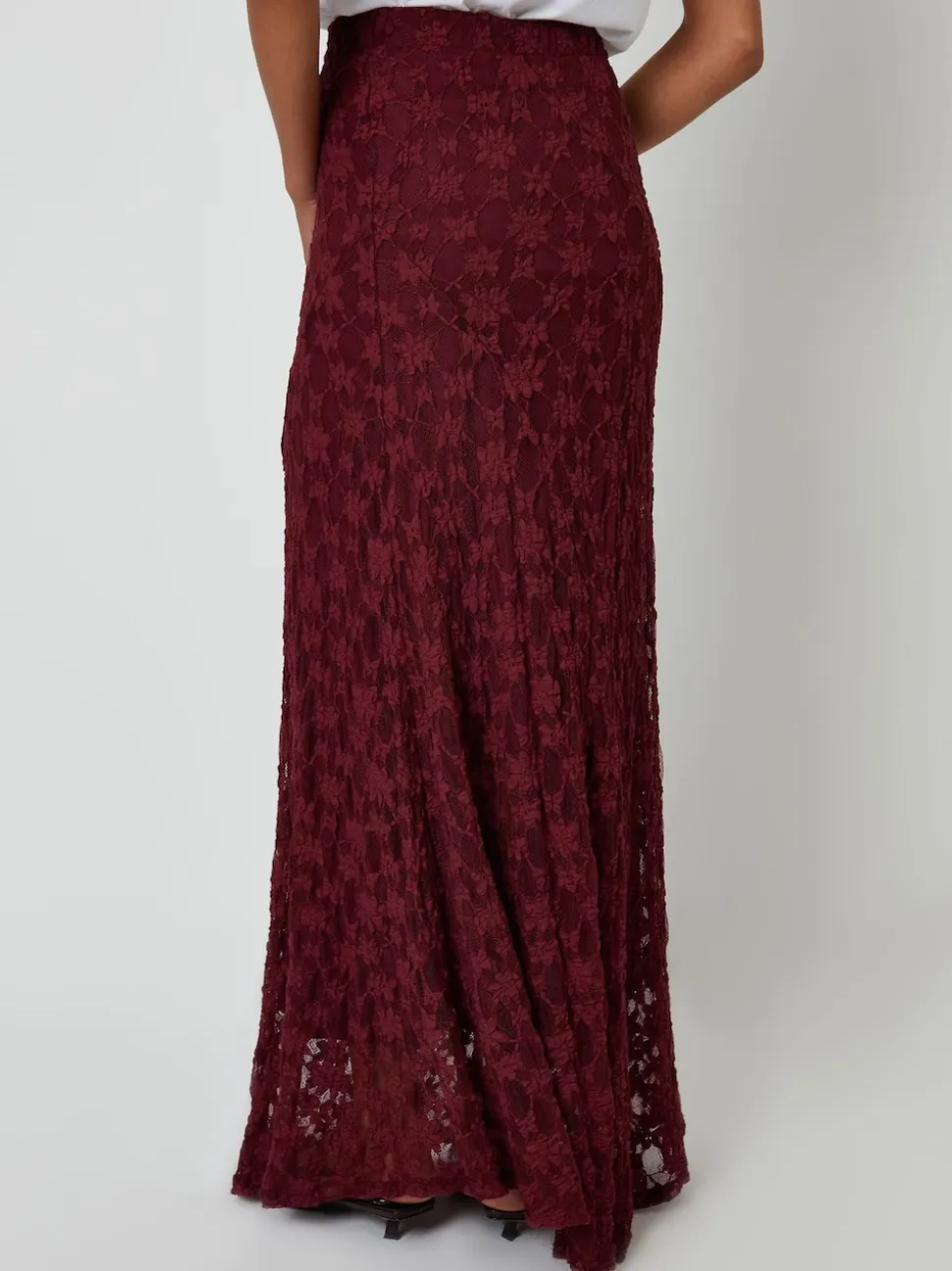 Rood - Threadbare Pull On Lace Maxi Skirt