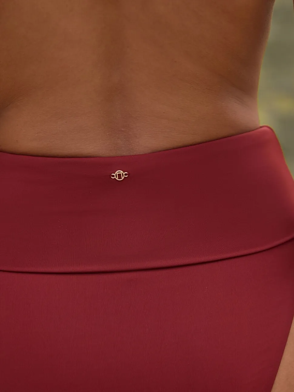 Roodpaars 'Wine' - High Waist High Leg Roll Top