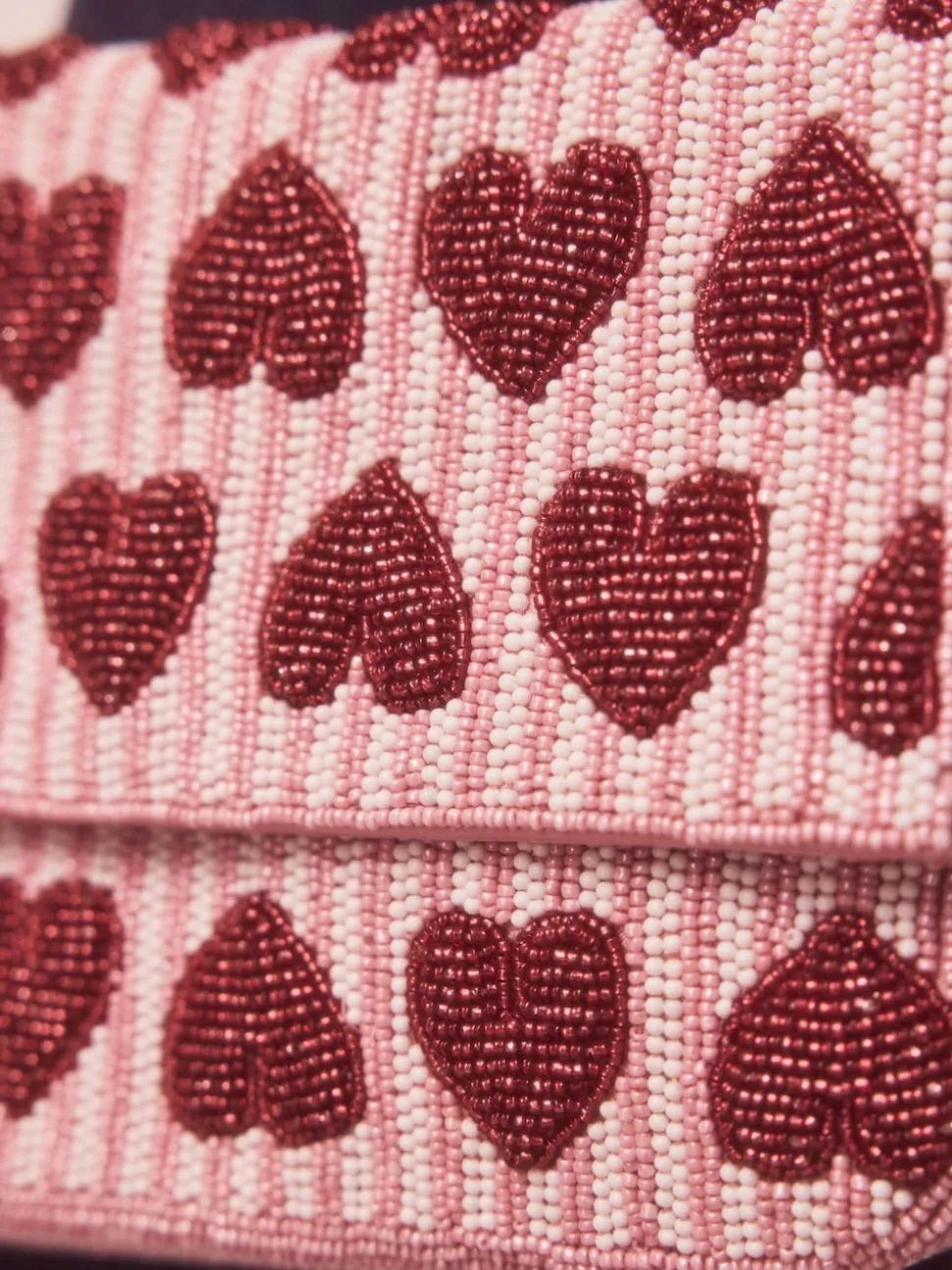 Roze - Heart Beaded Shoulder Bag