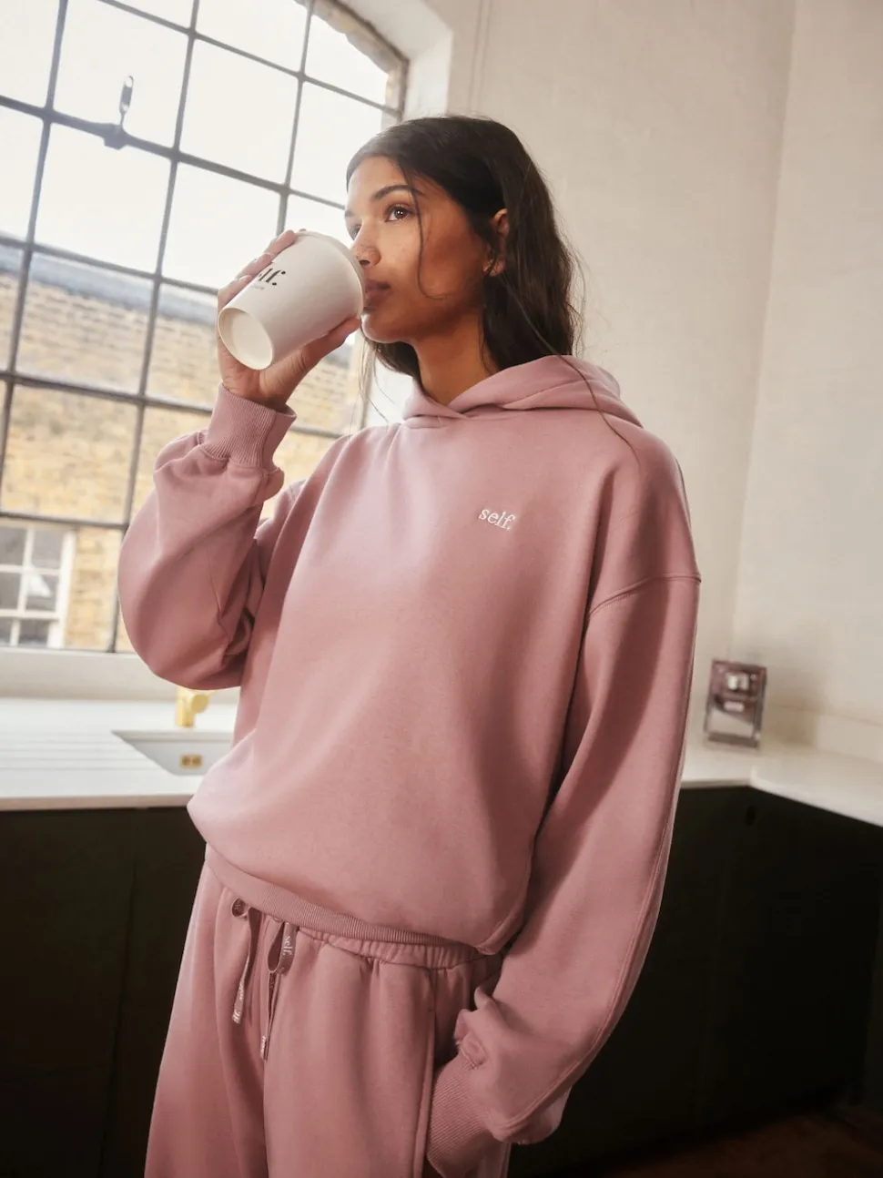 Roze - Self. hoody