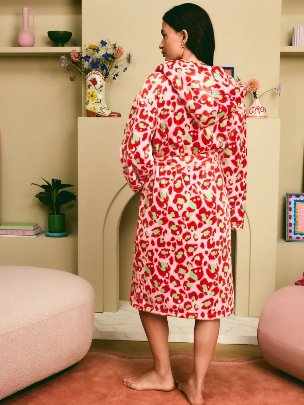 Roze met groen - Eleanor Bowmer Leopard Print Fleece Robe