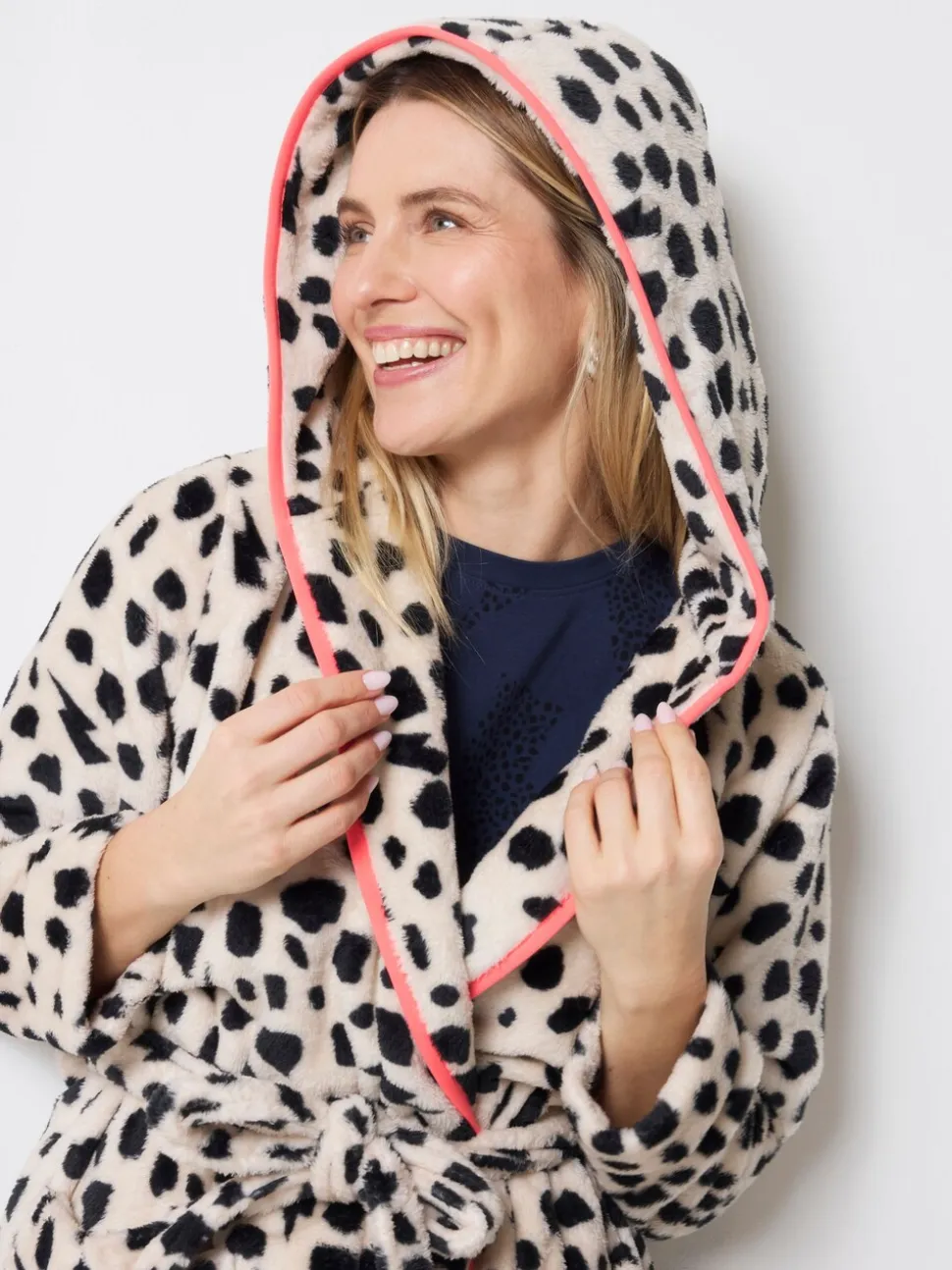 SCAMP & DUDE Cheetah & Lightning Bolt Dressing Robe
