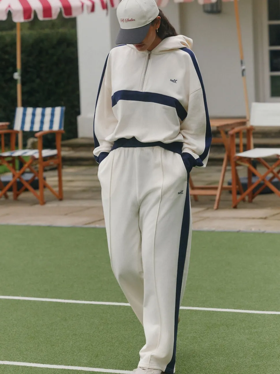 self. joggingbroek met wijde pijpen