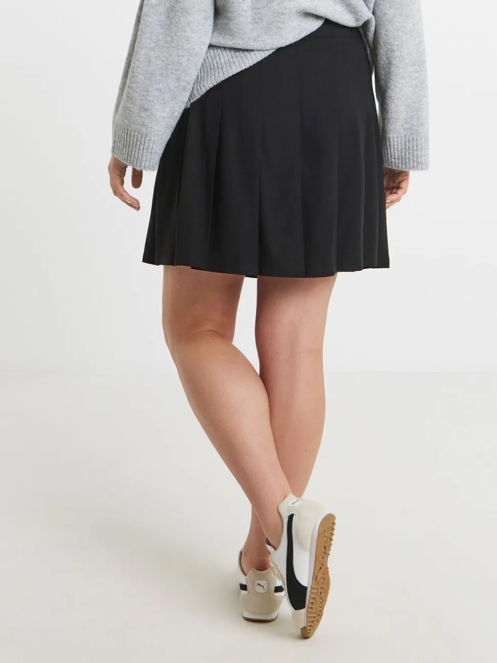 Simply Be Black Pleated Mini Skirt