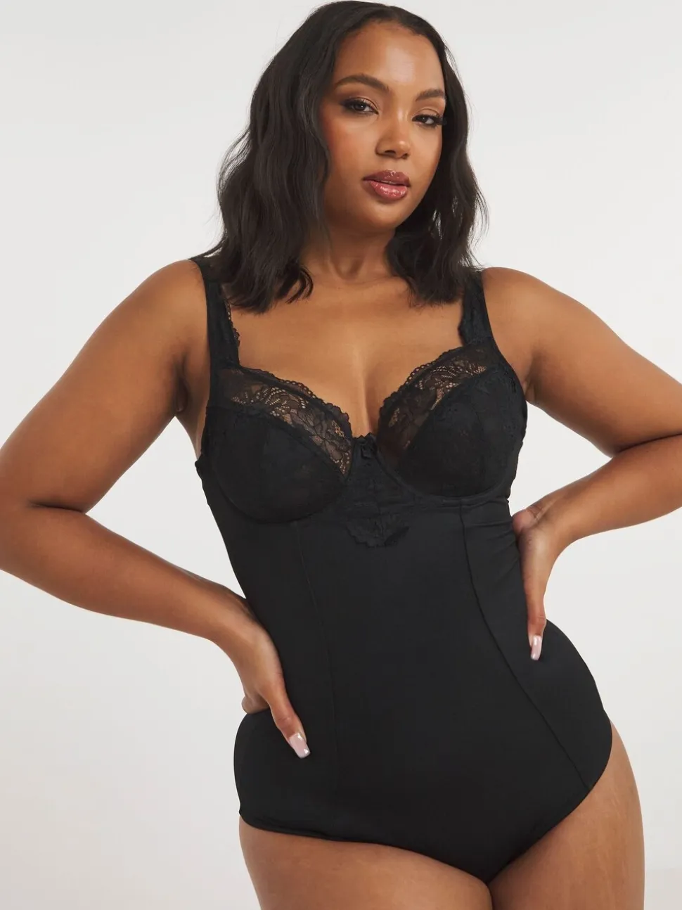 Simply Be Magisculpt Ella body met krachtige versteviging en kanten afwerking